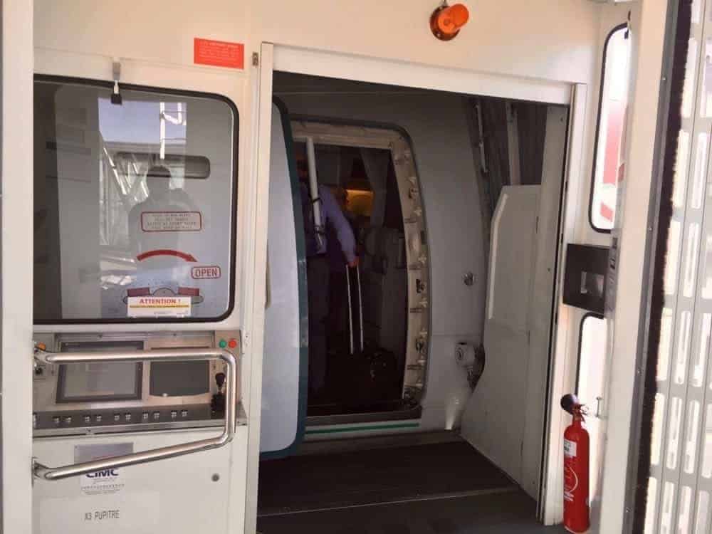 air canada affaires 777 cdg yul36