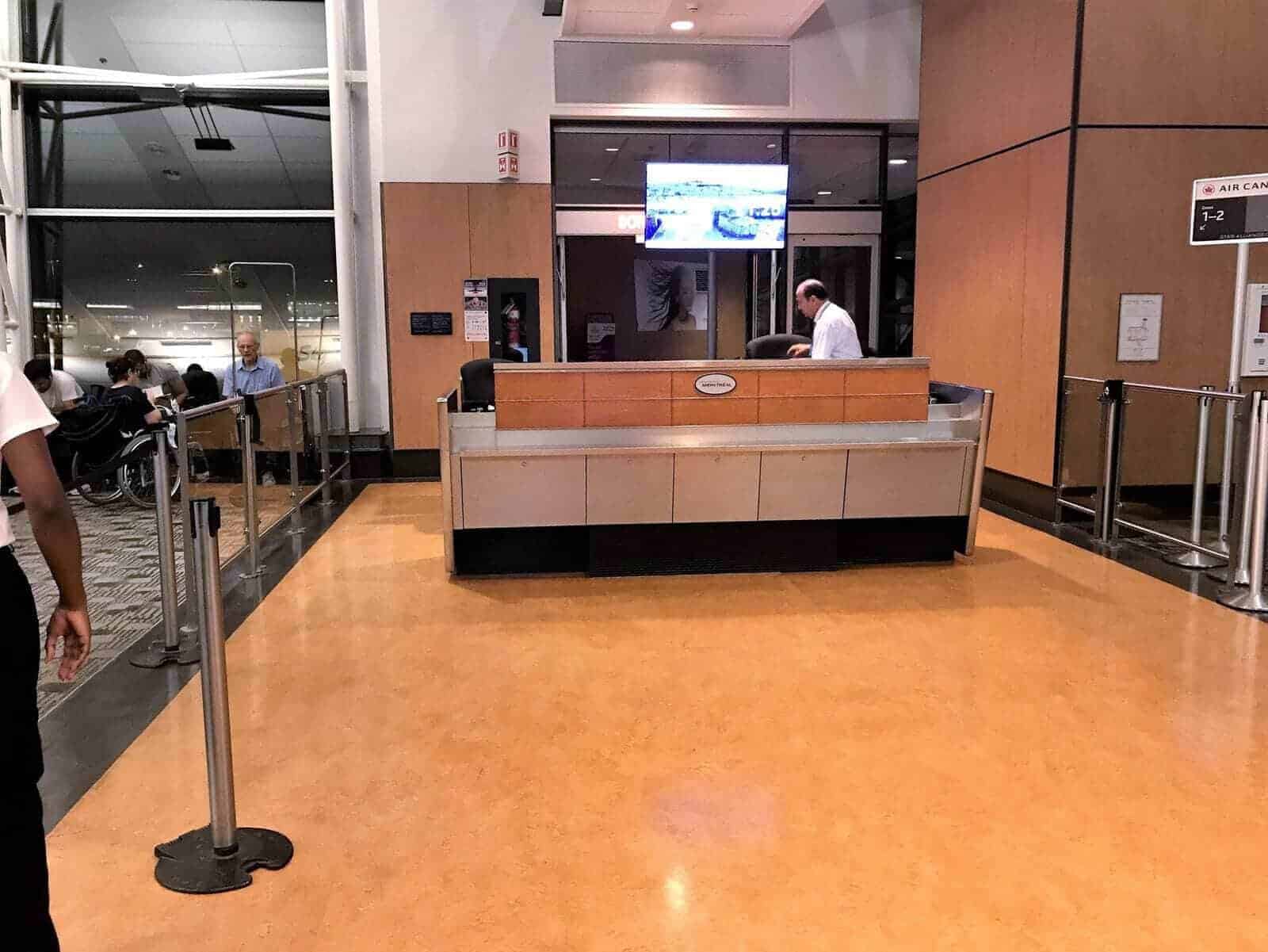 air transat yul mrs 15