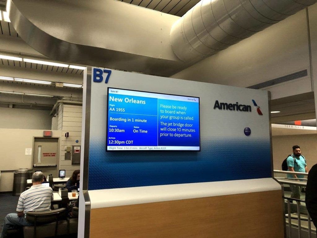 american airlines yul phl msy 21