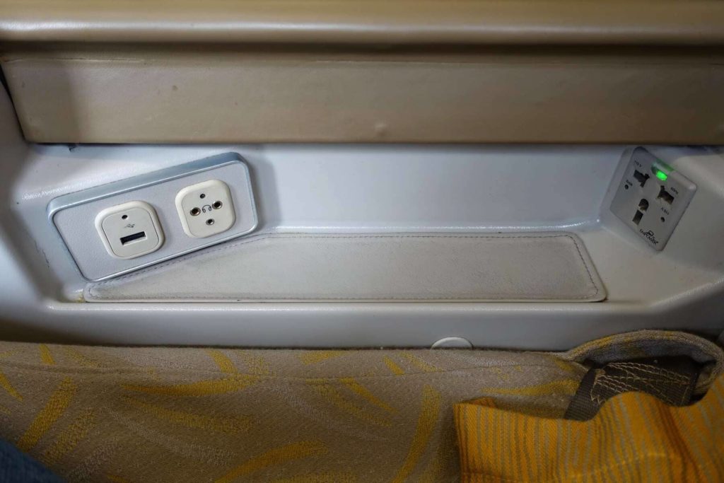 asiana airlines a330 business class sgn icn 22