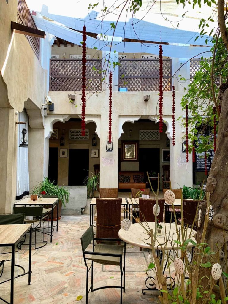 bashtakhia lounge the