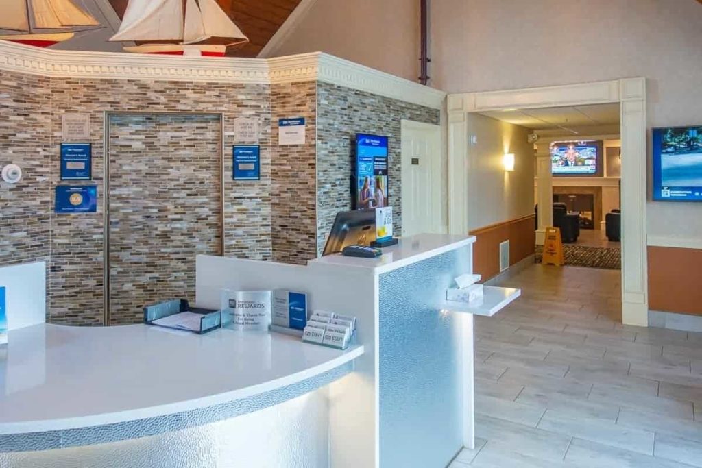 best western plus plattsburgh 06