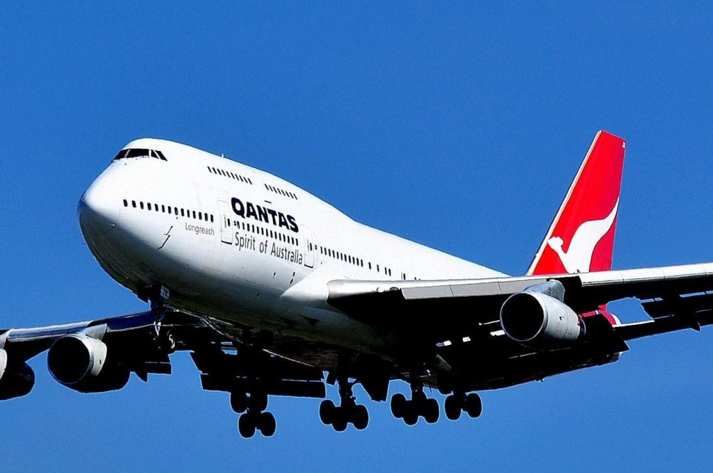 boeing 747 438 qantas vh ojr