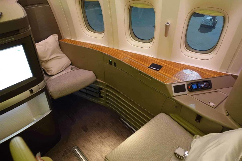 cathay pacific yvr jfkdsc00338 new1