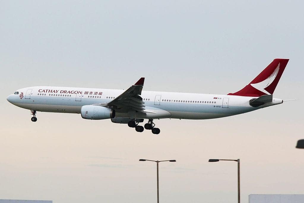 cathay dragon airbus a330 343 b hyq