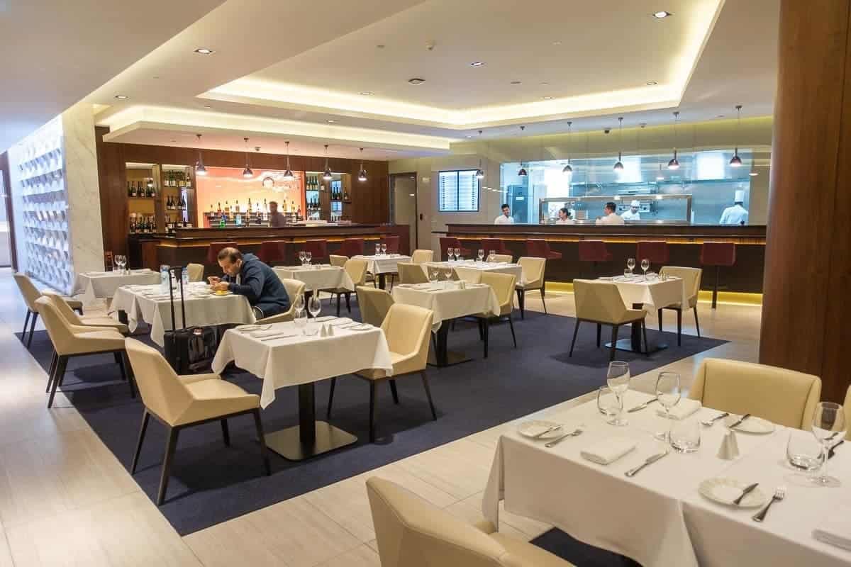 etihad airways first class lounge abu dhabi 10