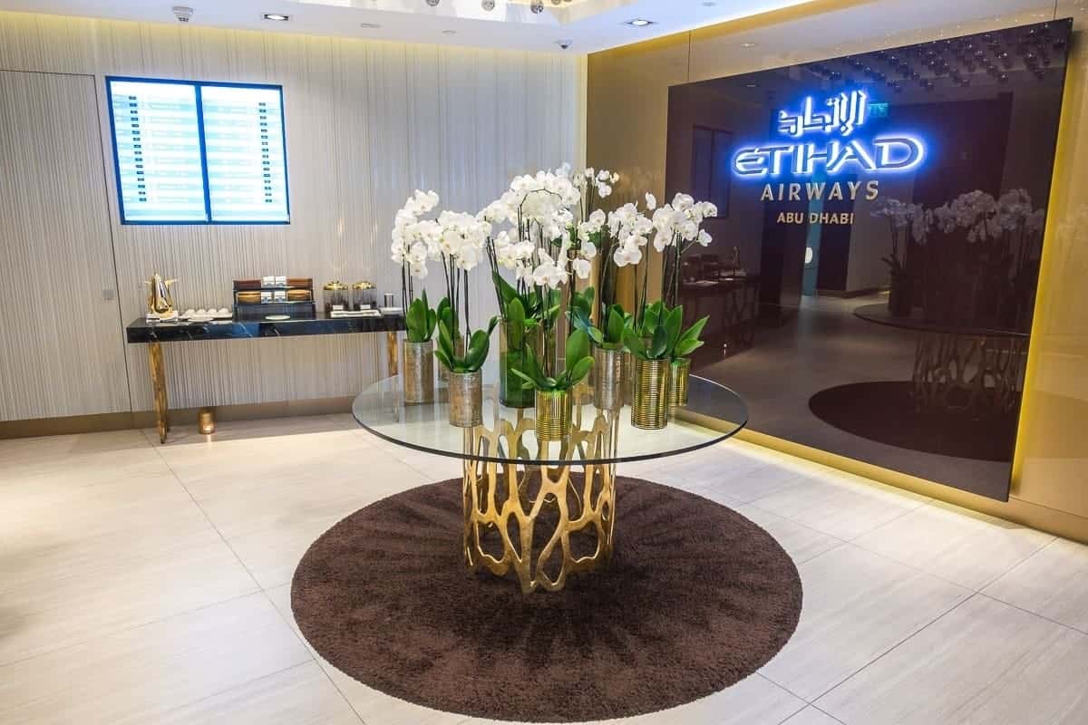 etihad airways first class lounge abu dhabi 17