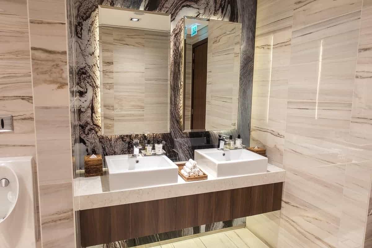 etihad airways first class lounge abu dhabi 22