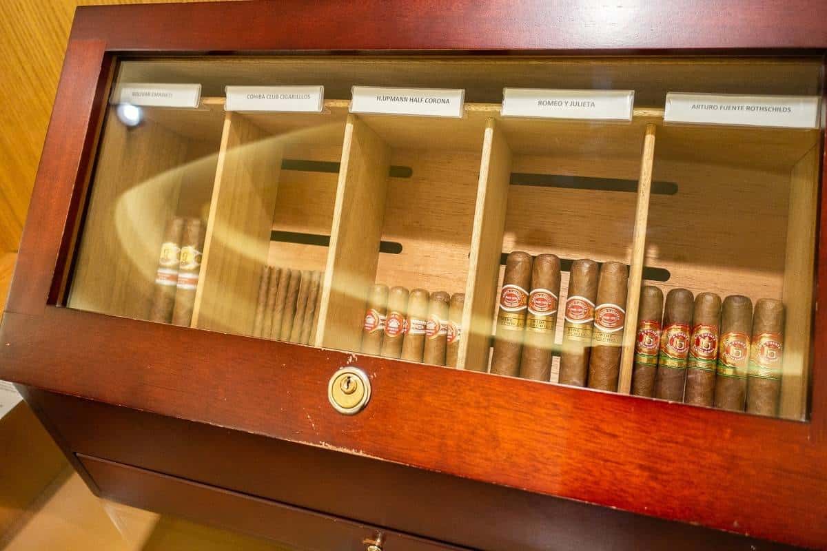 etihad airways first class lounge abu dhabi 27