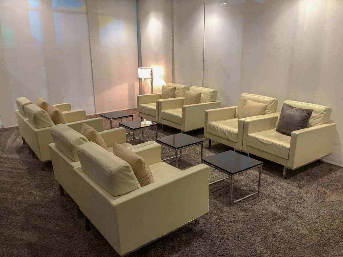 etihad arrivals lounge auh 11