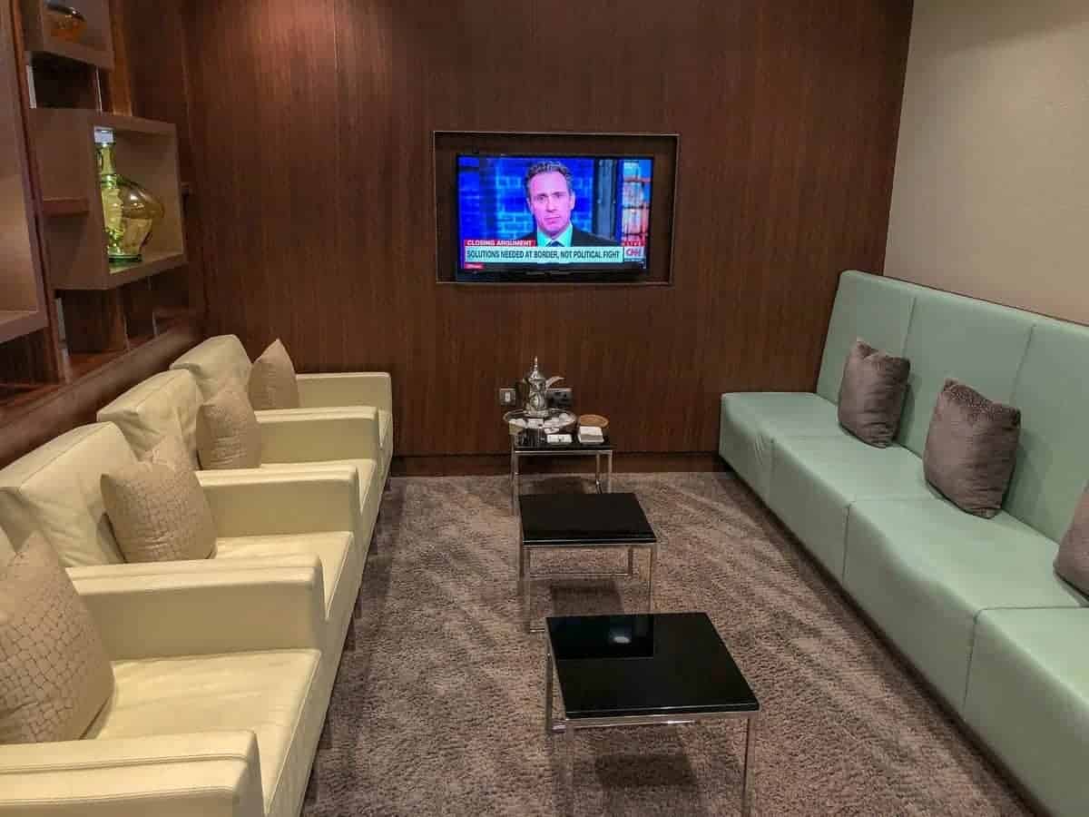 etihad arrivals lounge auh 12