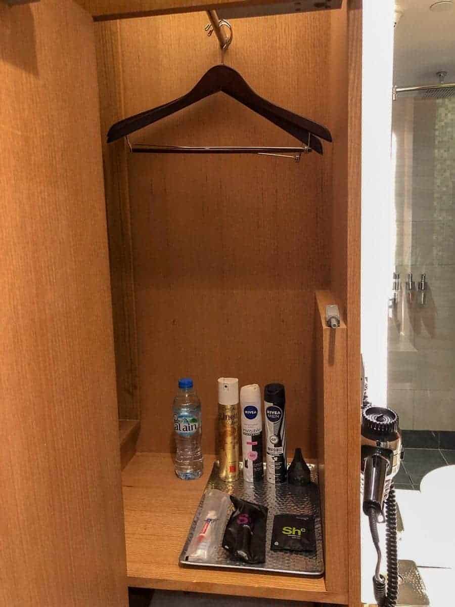 etihad arrivals lounge auh 5