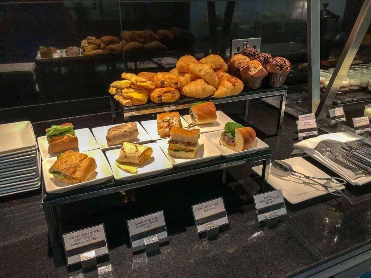 etihad arrivals lounge auh 8