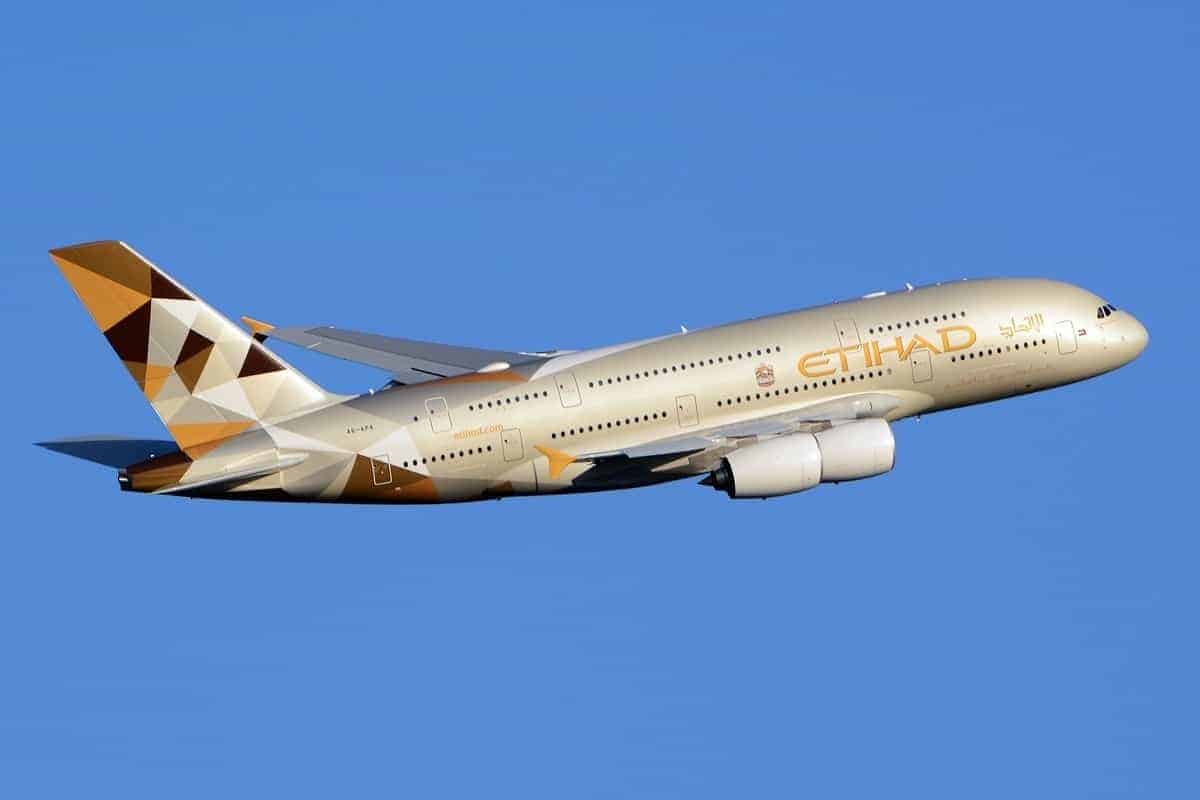 etihad airways airbus a380 861