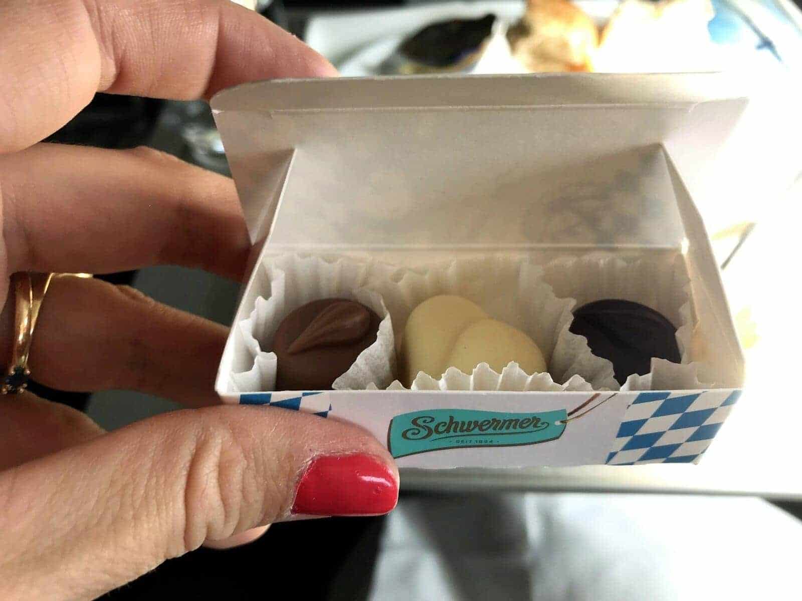 lufthansa nce fra 33