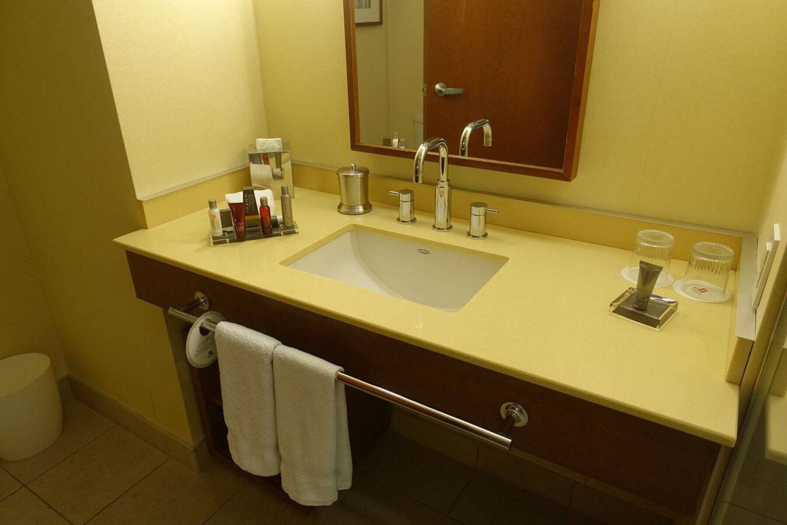 marriott terminal aeroport montreal yul 10