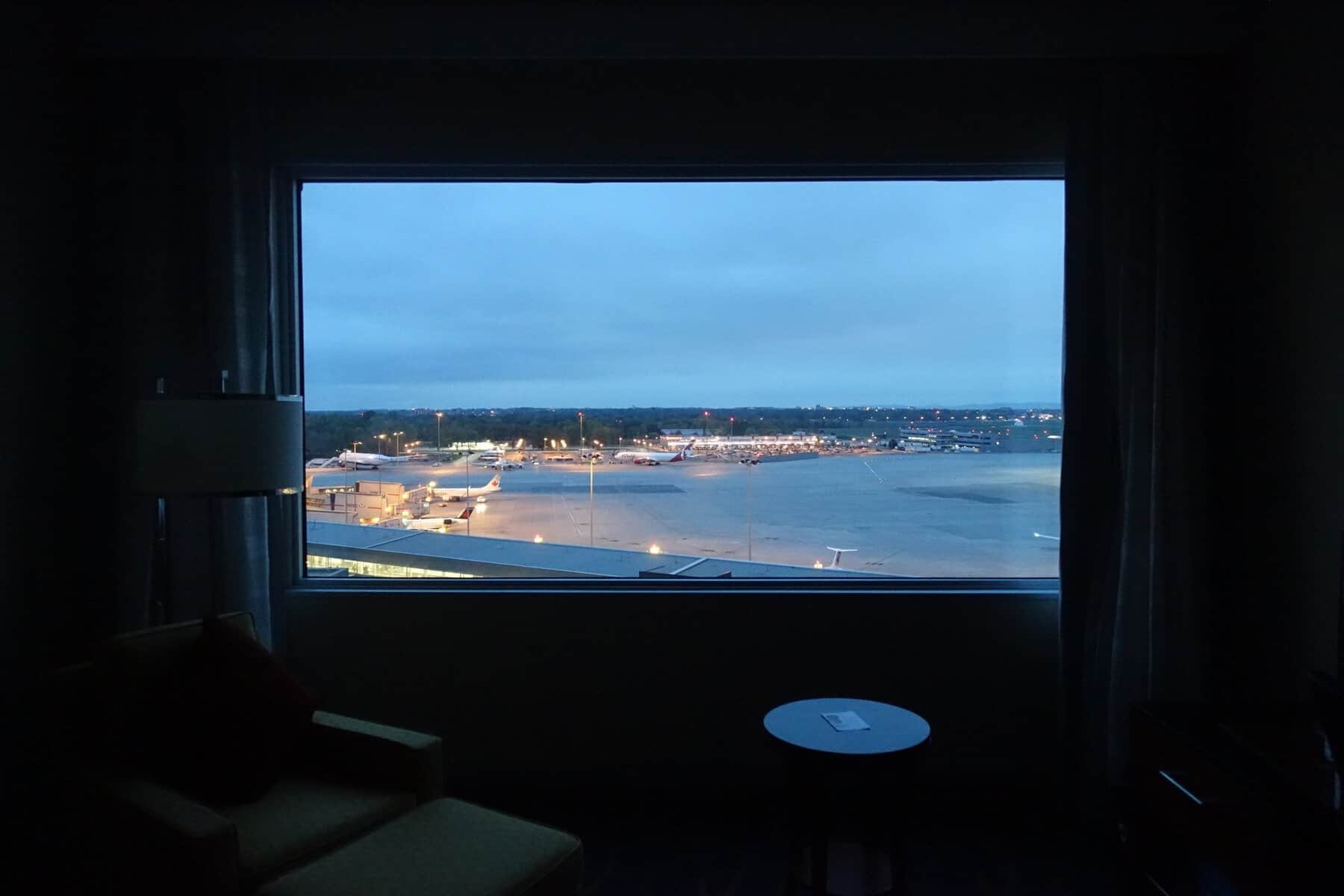 marriott terminal aeroport montreal yul 16