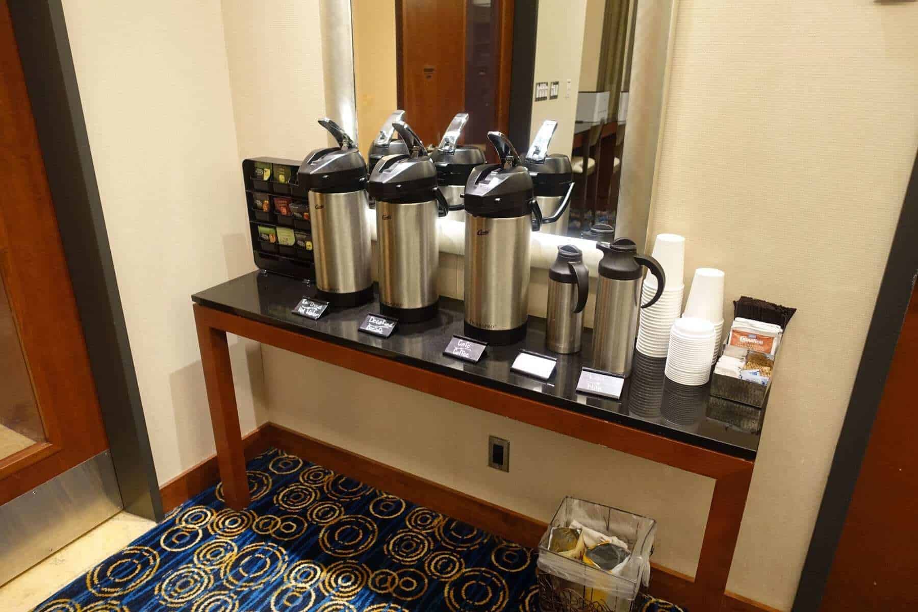 marriott terminal aeroport montreal yul - salle informatique