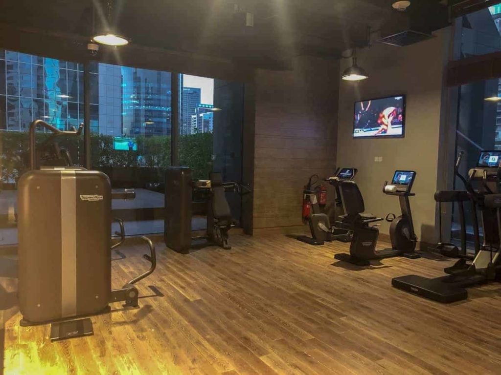 renaissance downtown hotel dubai gym 01