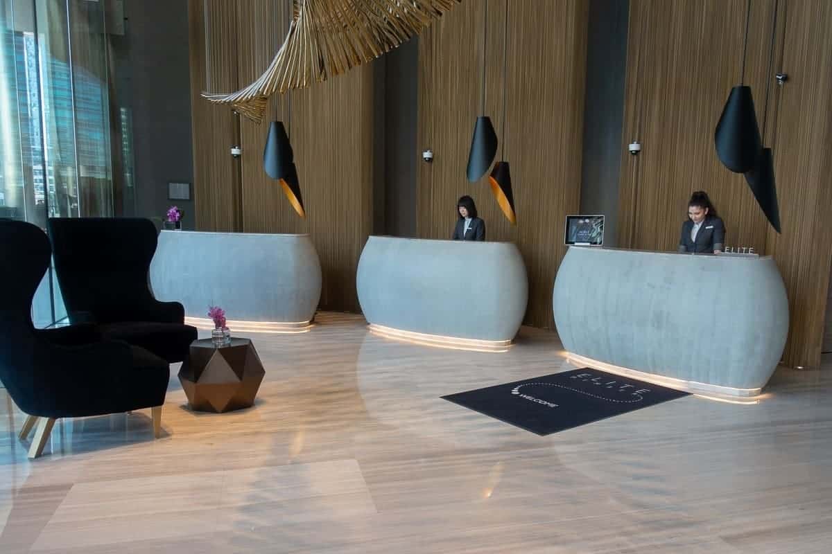 renaissance downtown hotel dubai lobby 01