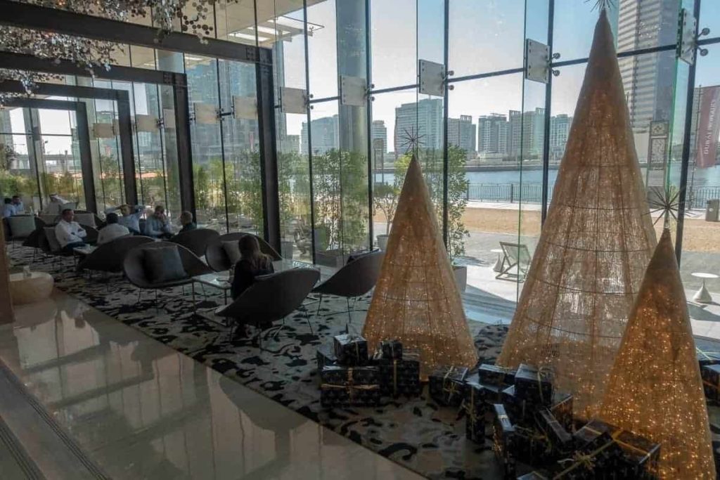 renaissance downtown hotel dubai lobby 08