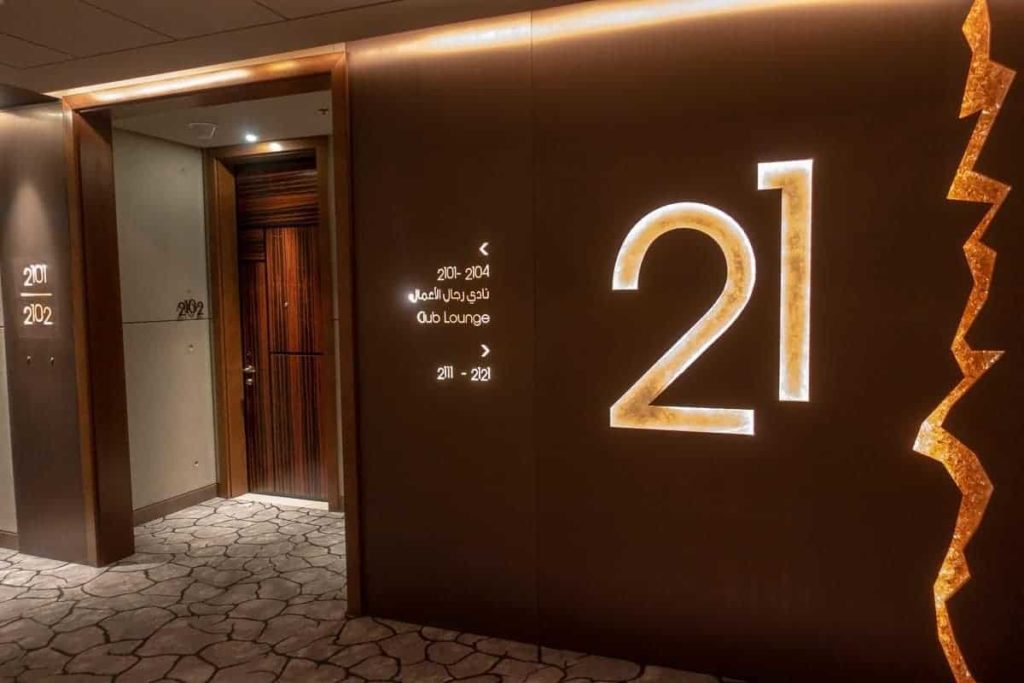 renaissance downtown hotel dubai lounge 01