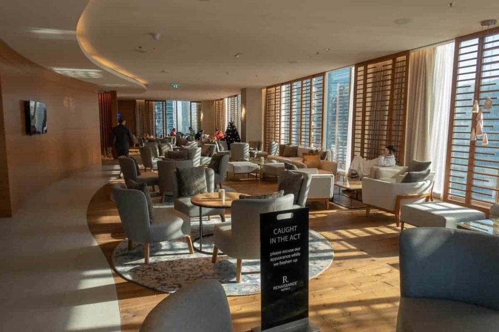 renaissance downtown hotel dubai lounge 05