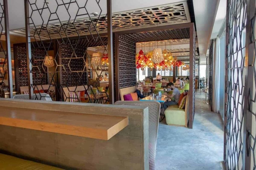 renaissance downtown hotel dubai petit dejeuner 05