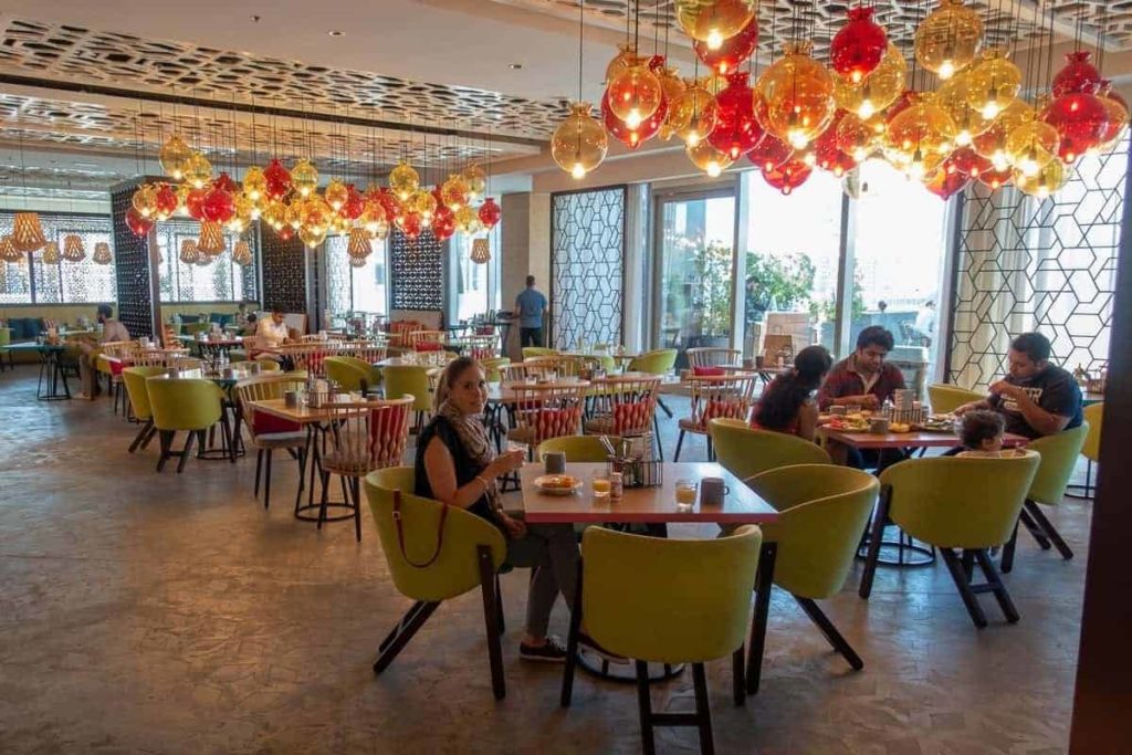 renaissance downtown hotel dubai petit dejeuner 16