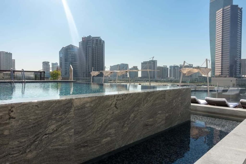 renaissance downtown hotel dubai piscine 03