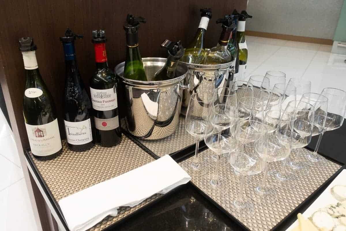 salon etihad airways paris cdg 16