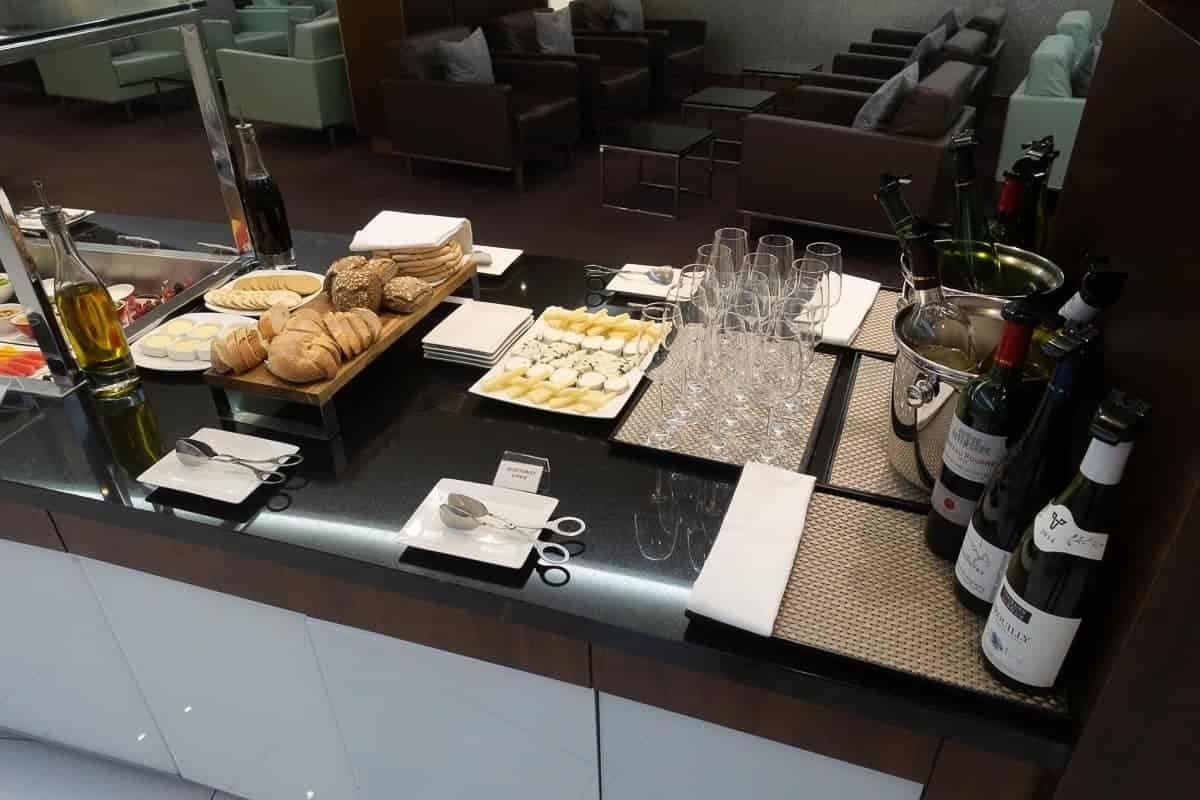 salon etihad airways paris cdg 9