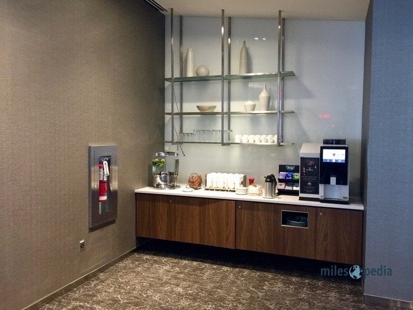 salon feuille derable air canada montreal 34