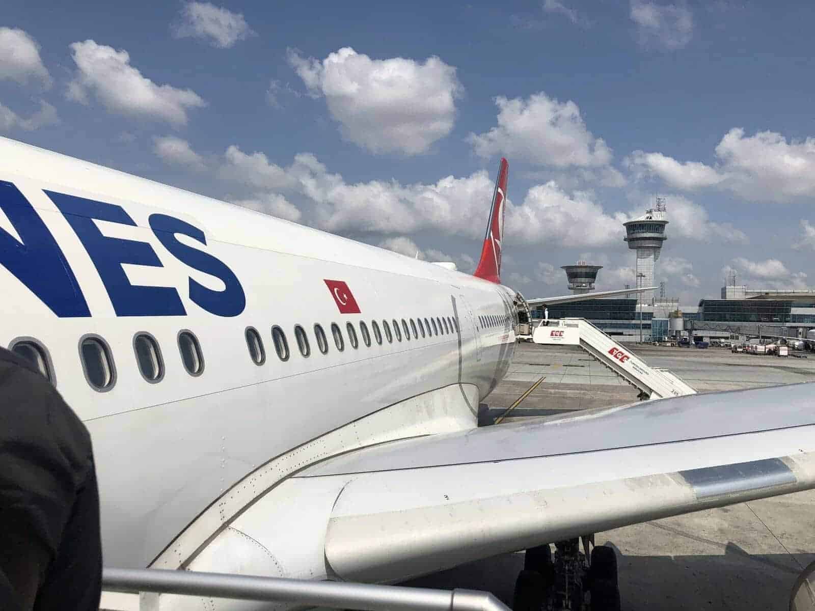 turkish airlines istanbul beyrouth affaires 25