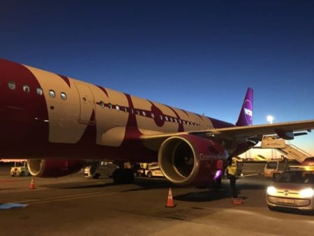 un appareil de wow air a kef