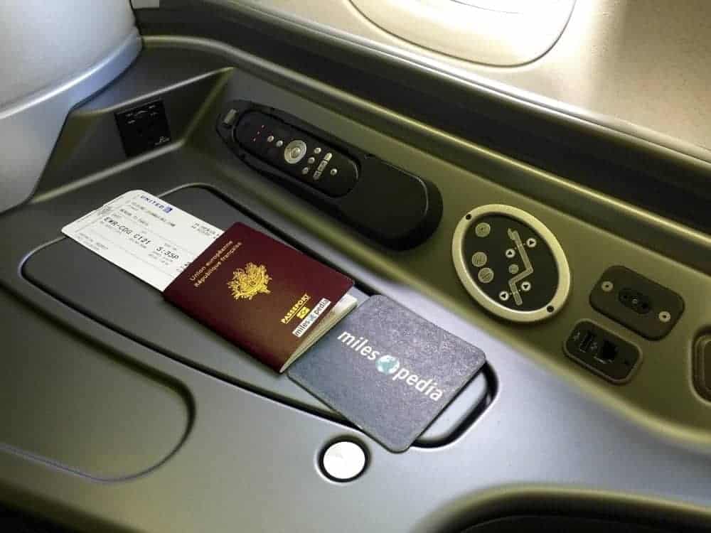 Orders - Seat 2K - United Global First - B772