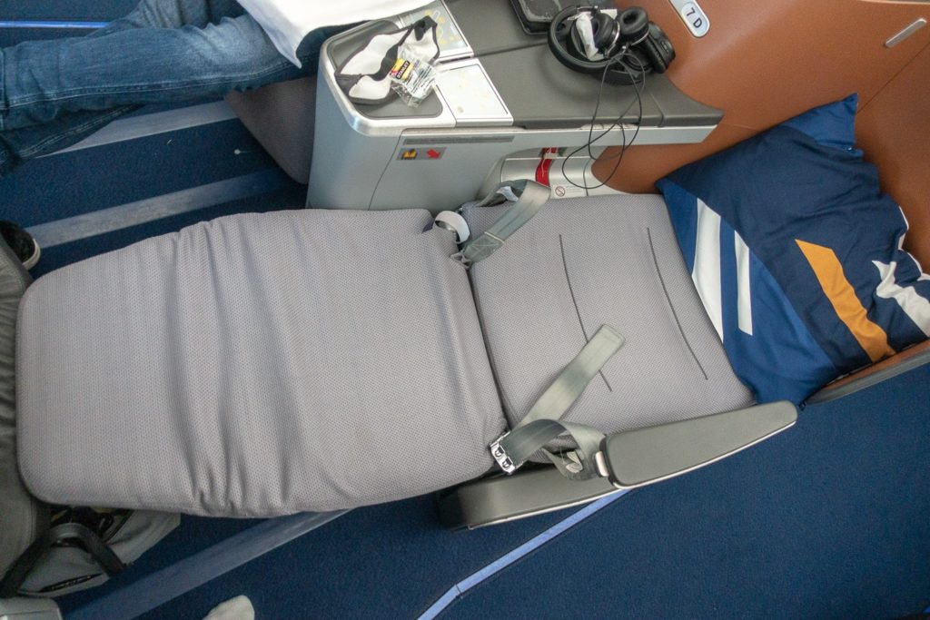 Lufthansa A350 LH475 classe affaires 54