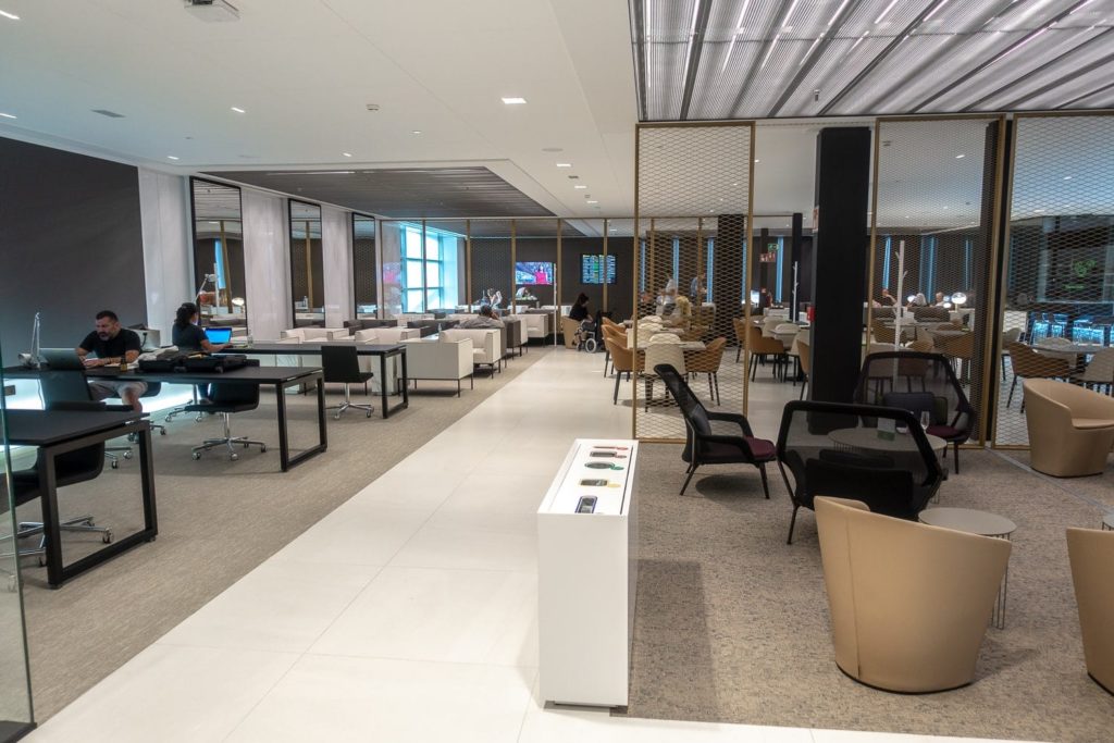 Salon Priority Pass Barcelona SALA VIP CANUDAS 14