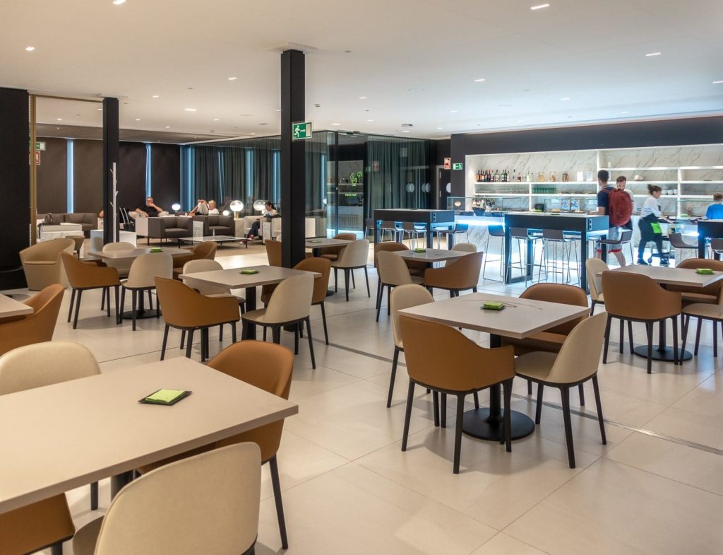 Salon Priority Pass Barcelona SALA VIP CANUDAS 15