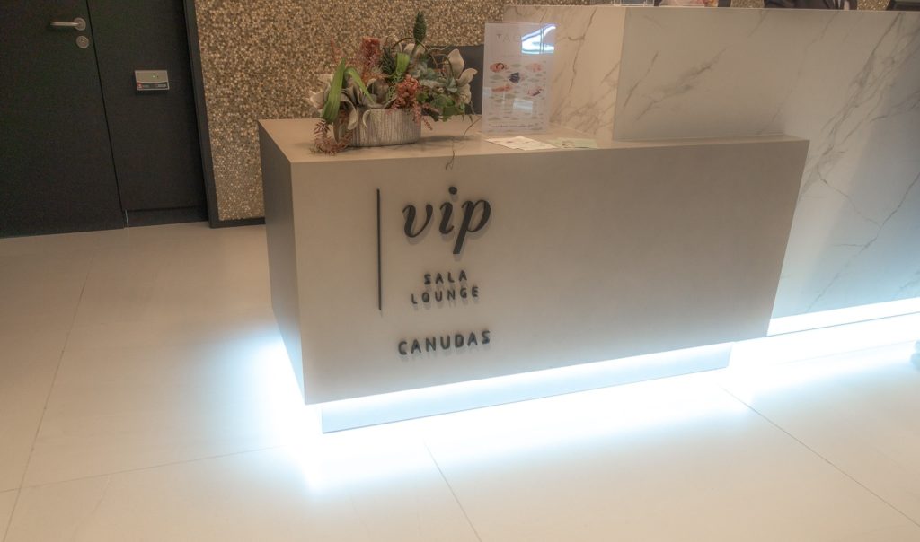 Salon Priority Pass Barcelona SALA VIP CANUDAS 17
