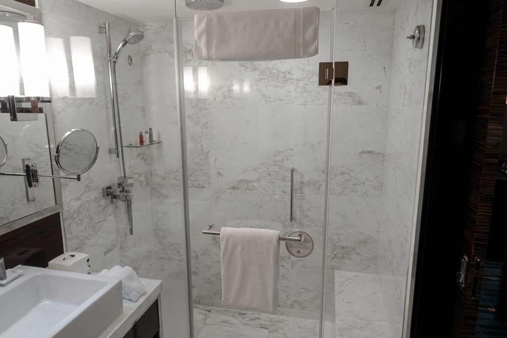 Hong Kong SkyCity Marriott Hotel 23