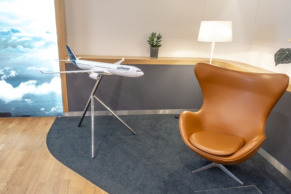 Lufthansa Business Lounge K11 MUC 04