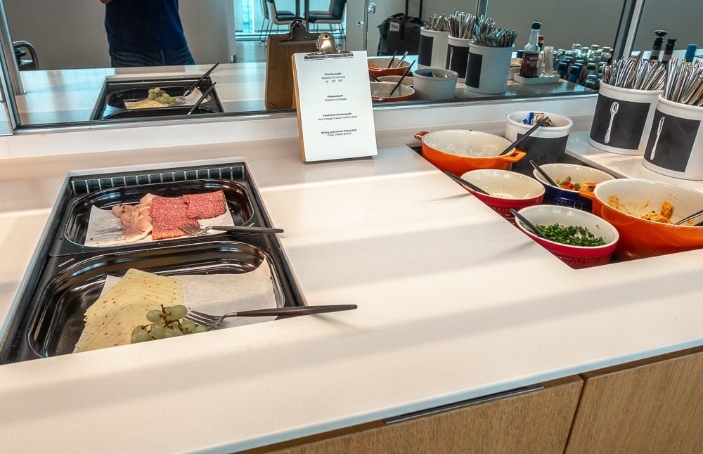 Lufthansa Business Lounge K11 MUC 13