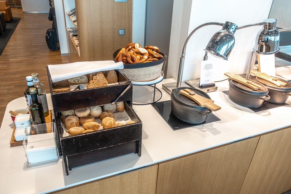 Lufthansa Business Lounge K11 MUC 18