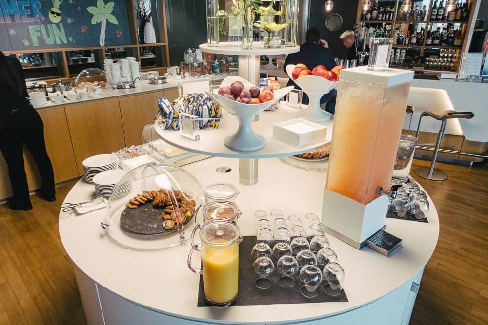 Lufthansa Lounge Boston 23