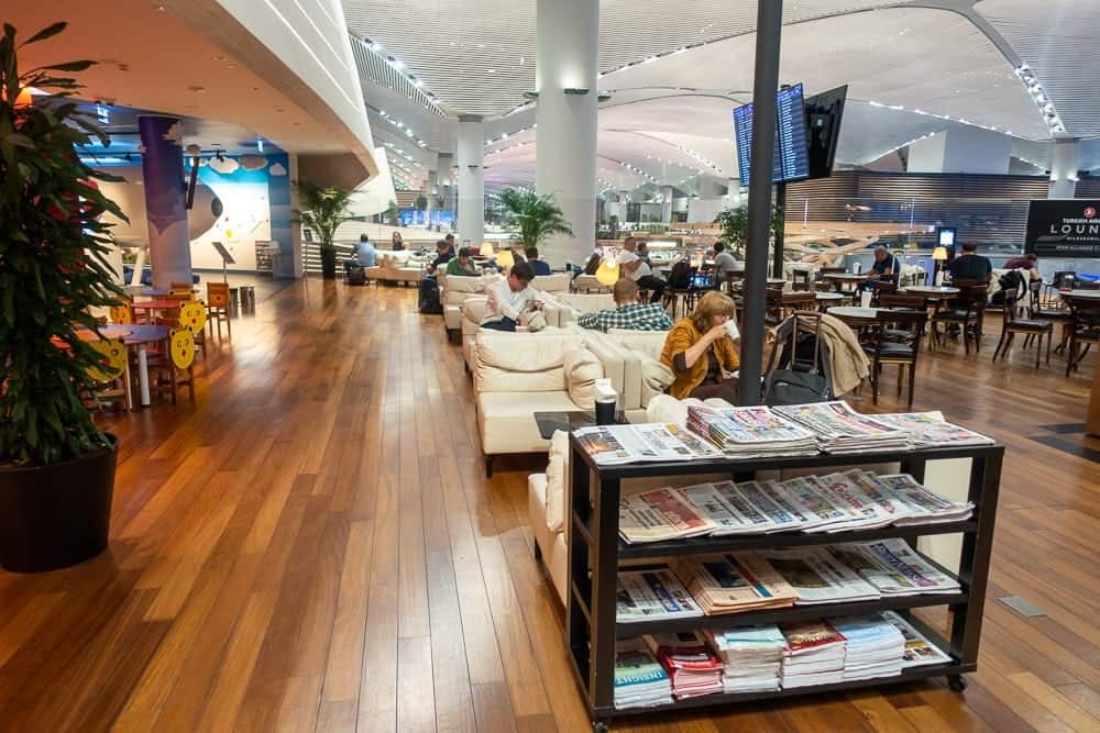 Turkish Airlines Business Lounge IST 43