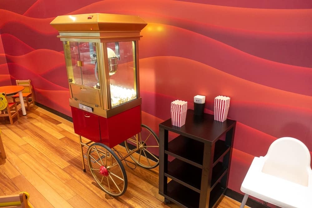 Turkish Airlines Business Lounge IST 49