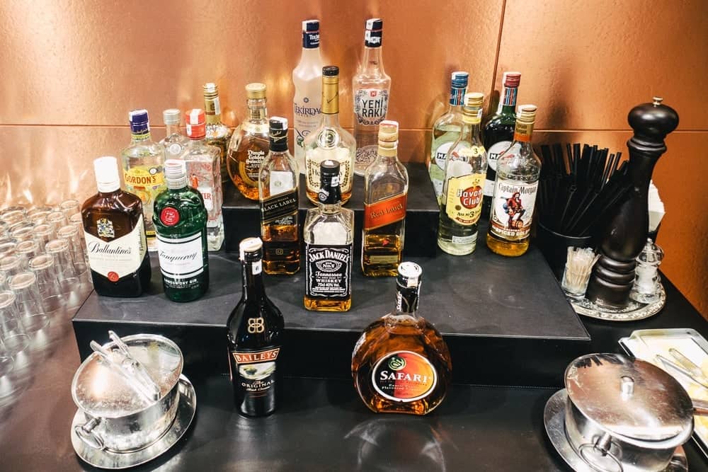 Turkish Airlines Business Lounge IST 84