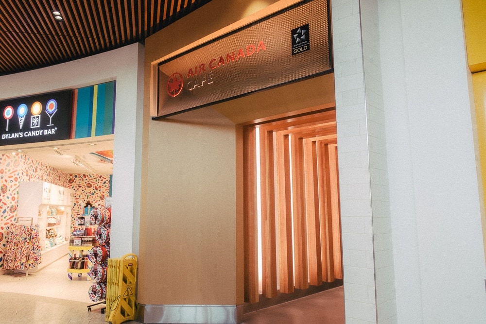 Air Canada Café Toronto YYZ 01