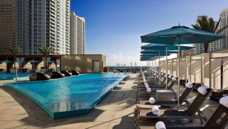 pool kimpton epic hotel miami